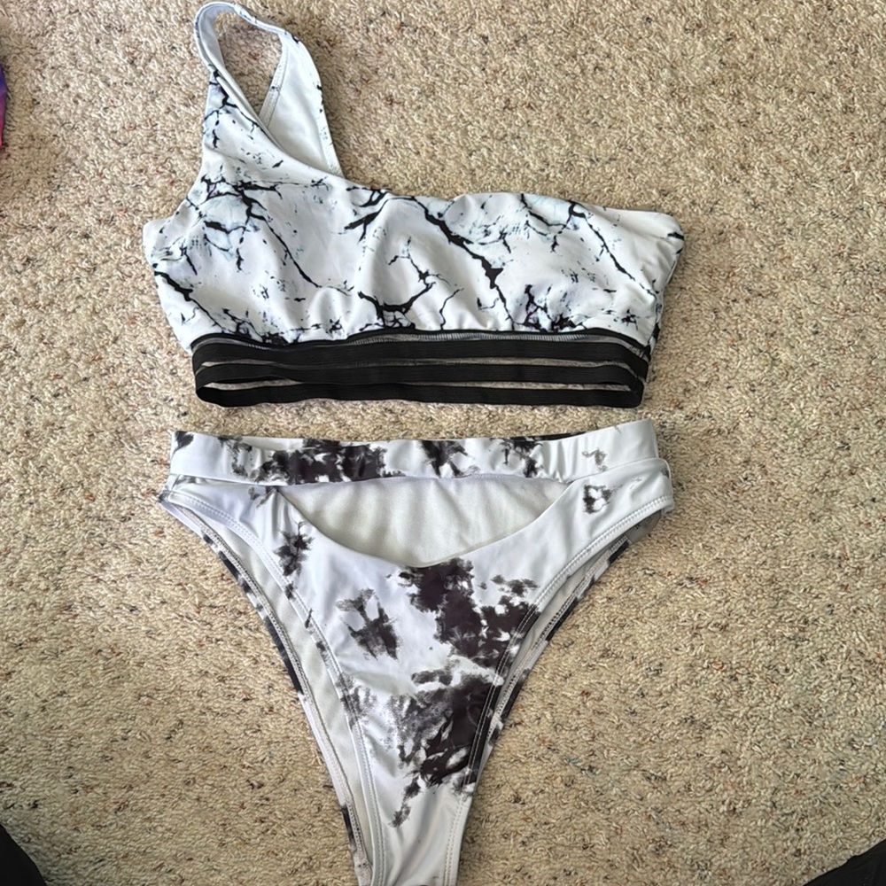 SHEIN Black and White Marble Bikini Set